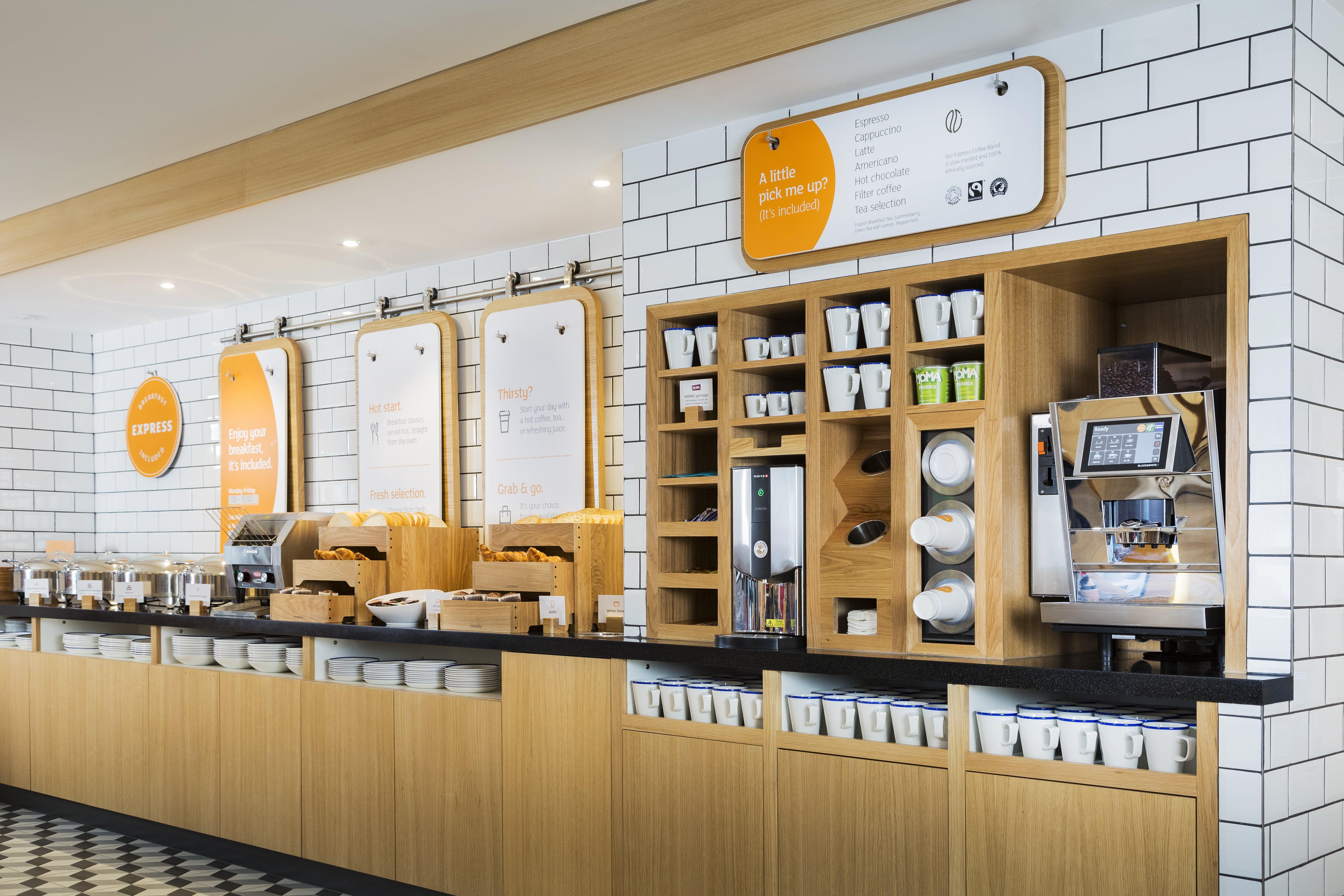Holiday Inn Express Park Royal By Ihg London Bagian luar foto