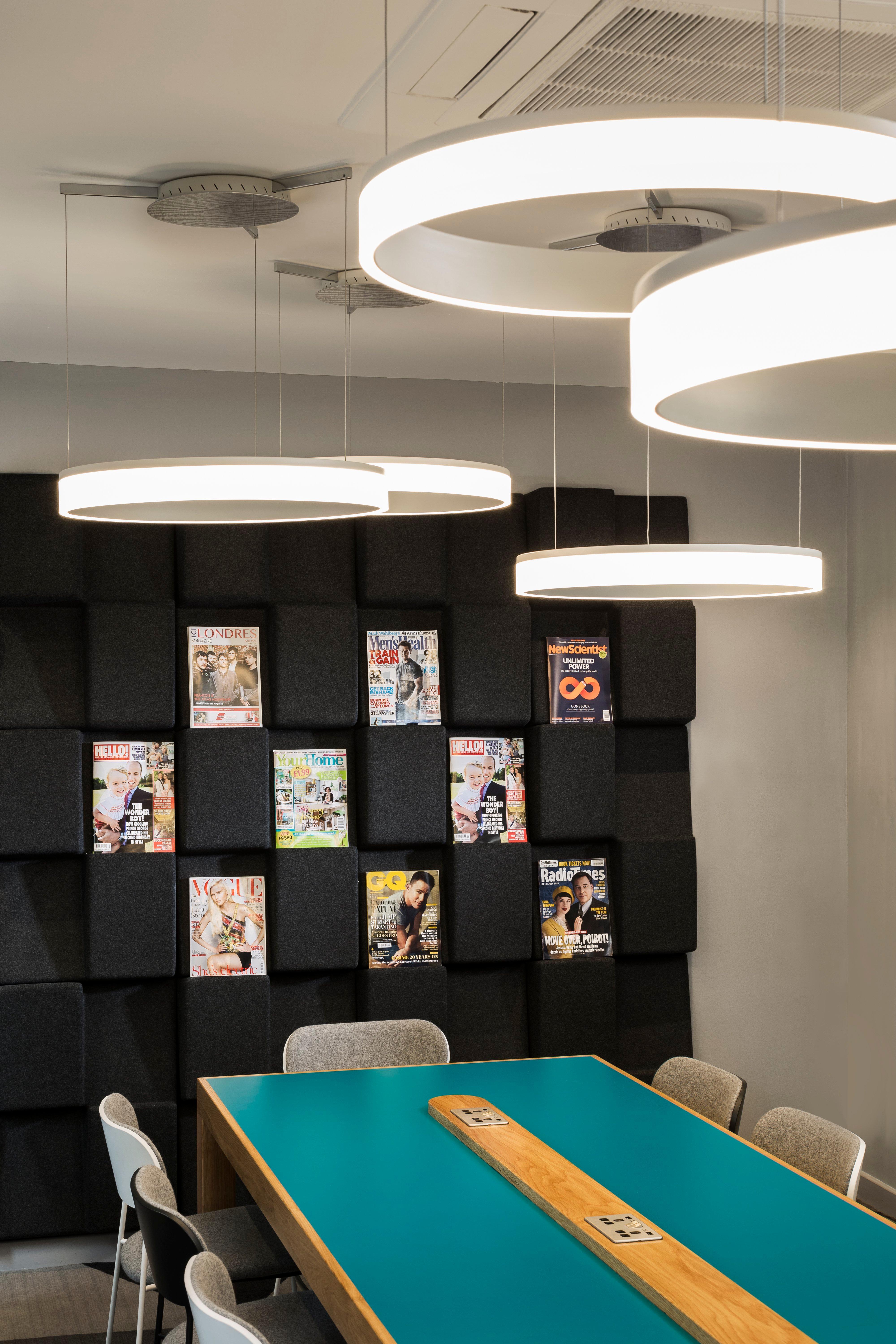 Holiday Inn Express Park Royal By Ihg London Bagian luar foto